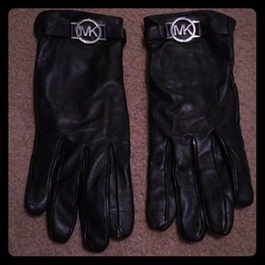 Michael Kors gloves